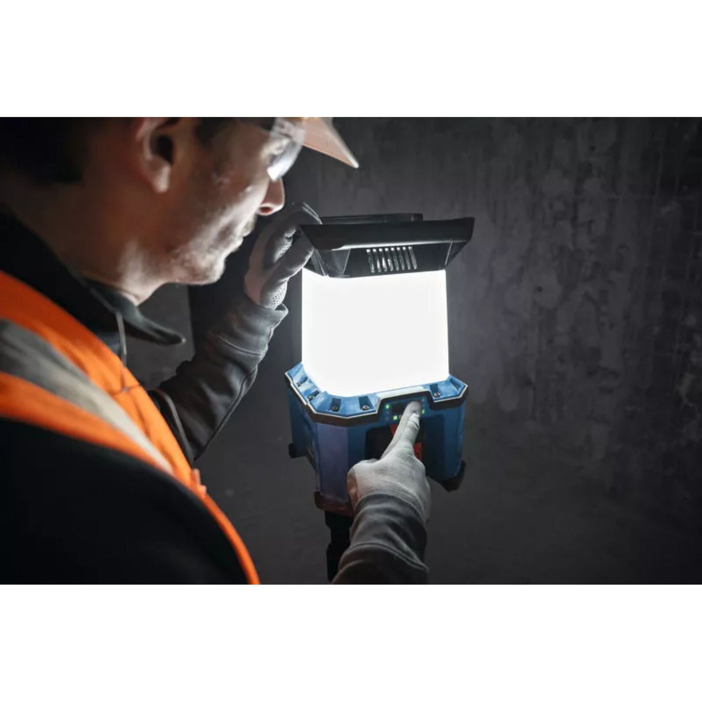 Bosch GLA 18VH-7500 Akku-Bauleuchte