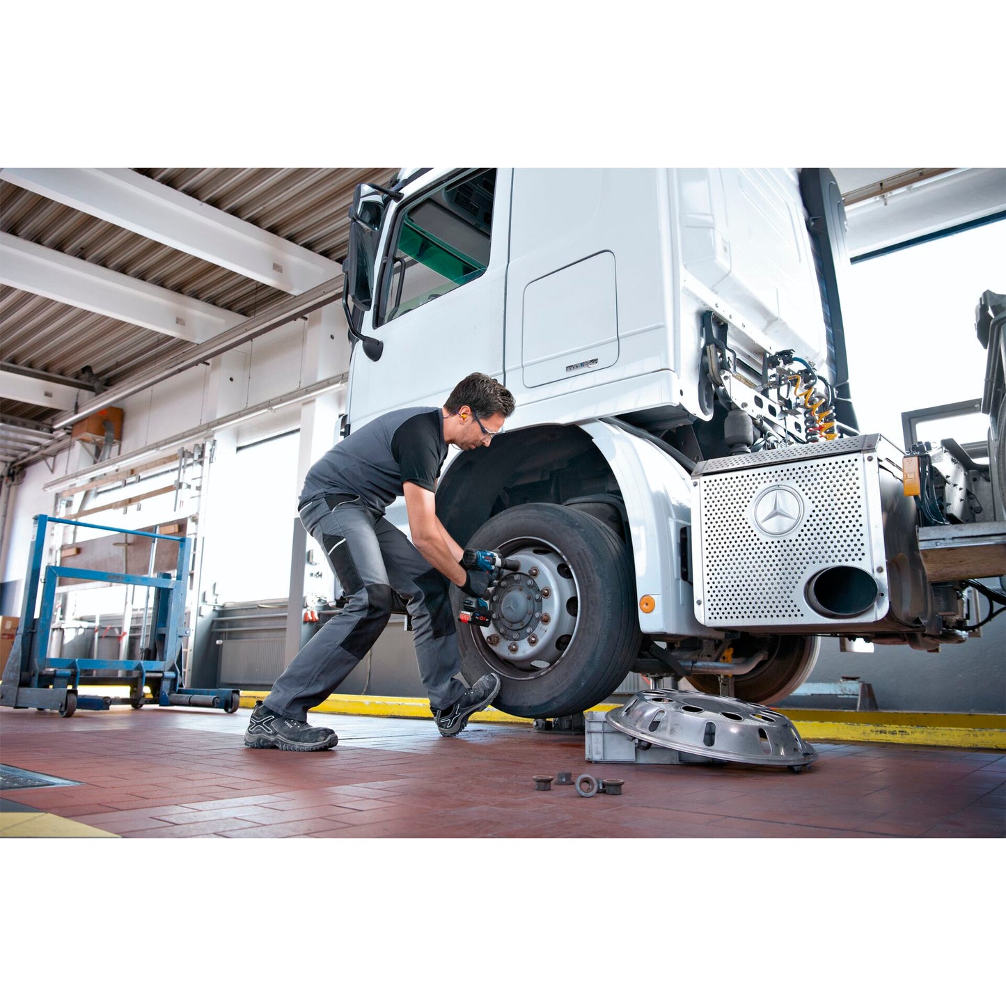 Bosch GDS 18V-1050 H L-BOXX Akku-Drehschlagschrauber